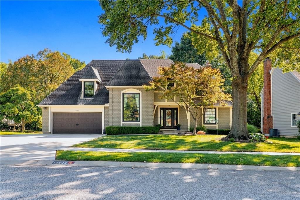 Photo 1 of 52 - 13011 W 83rd Terrace, Lenexa, KS 66215