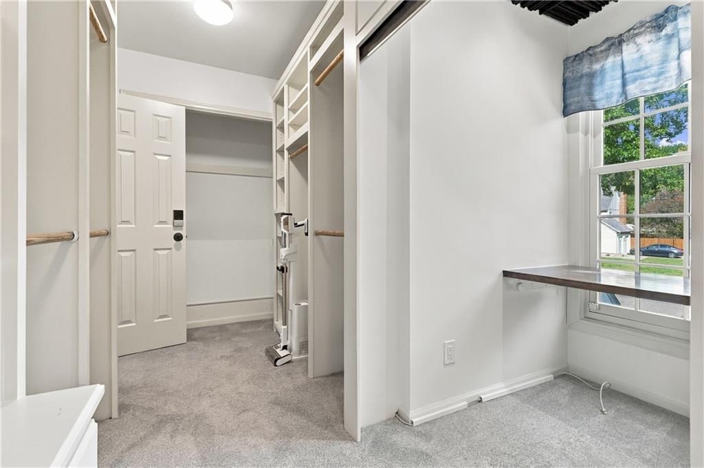 Photo 27 of 52 - 13011 W 83rd Terrace, Lenexa, KS 66215
