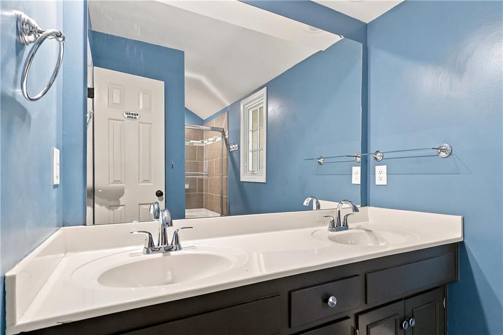 Photo 30 of 52 - 13011 W 83rd Terrace, Lenexa, KS 66215