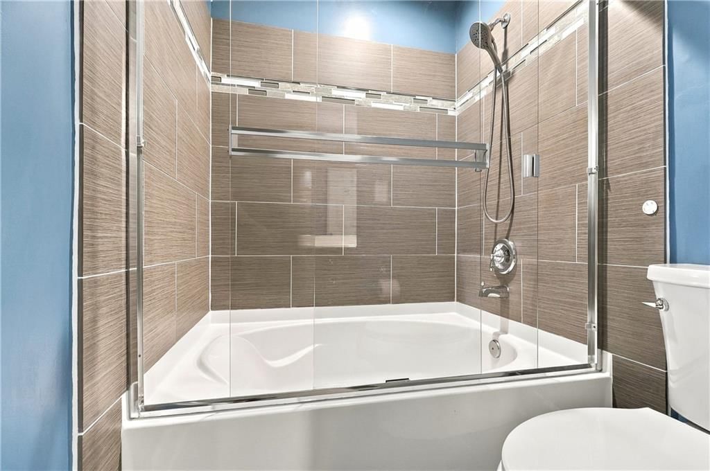 Photo 31 of 52 - 13011 W 83rd Terrace, Lenexa, KS 66215