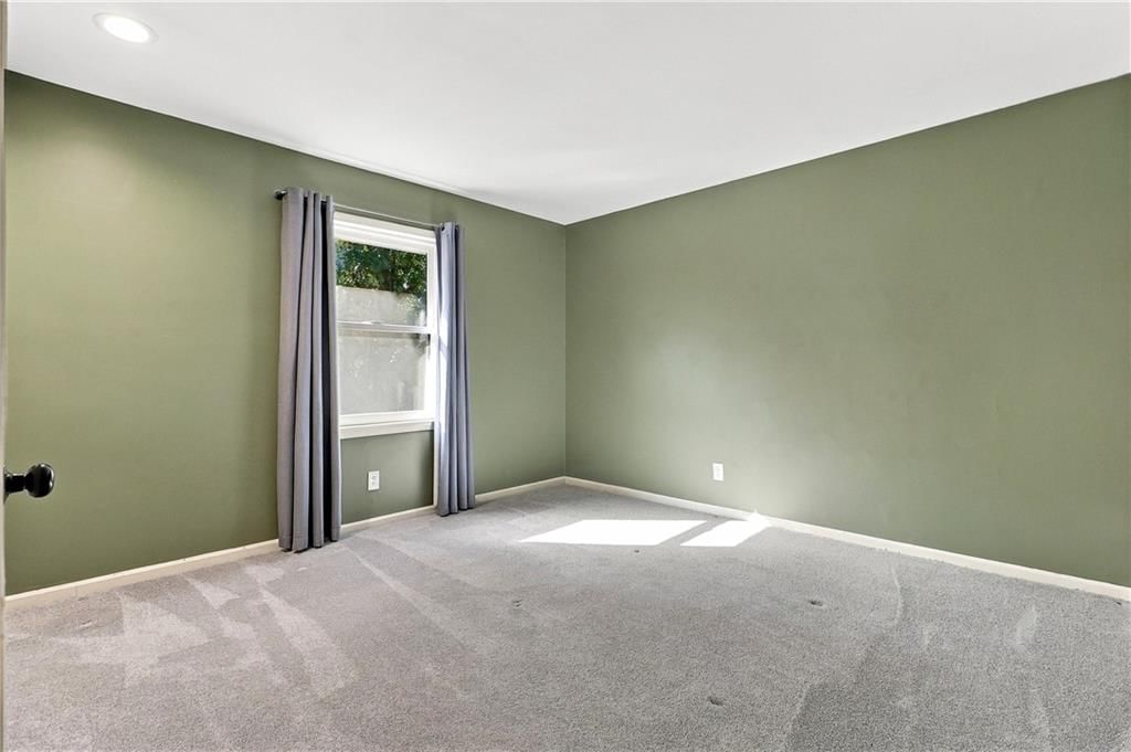 Photo 32 of 52 - 13011 W 83rd Terrace, Lenexa, KS 66215