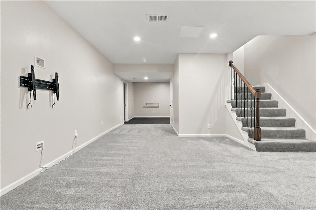 Photo 36 of 52 - 13011 W 83rd Terrace, Lenexa, KS 66215