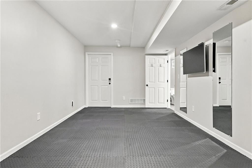 Photo 41 of 52 - 13011 W 83rd Terrace, Lenexa, KS 66215