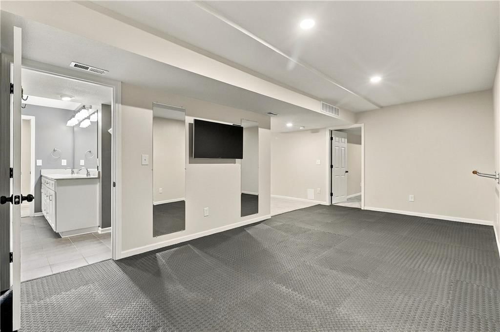Photo 42 of 52 - 13011 W 83rd Terrace, Lenexa, KS 66215