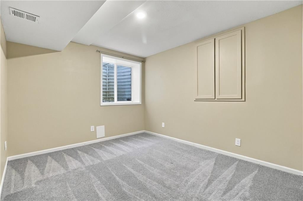 Photo 43 of 52 - 13011 W 83rd Terrace, Lenexa, KS 66215