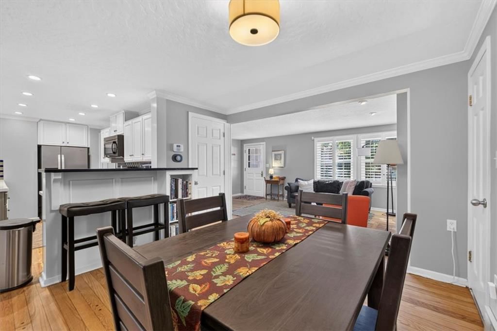 Open floor plan and breakfast nook at 4112 W 69TH Street, Prairie Village, KS 66208