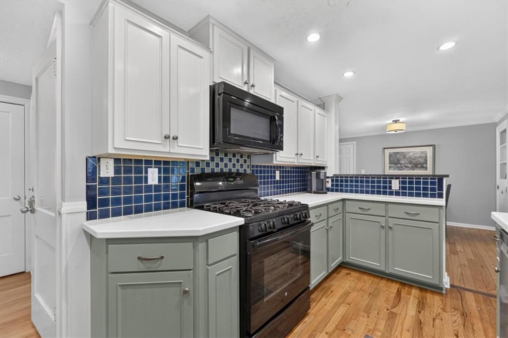 Photo 14 of 50 - 4112 W 69TH Street, Prairie Village, KS 66208