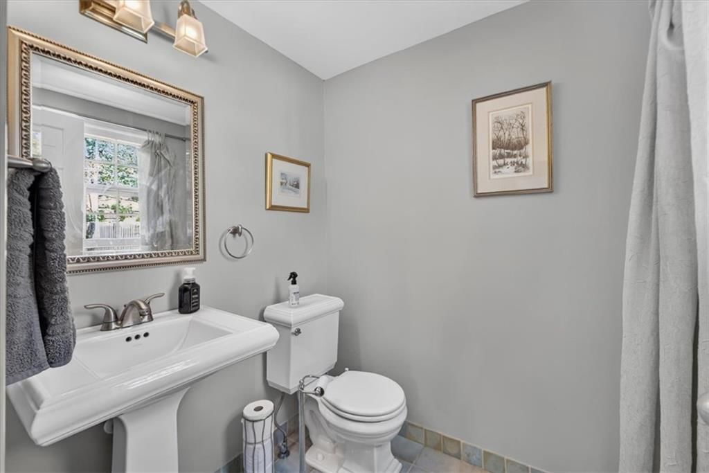 Photo 26 of 50 - 4112 W 69TH Street, Prairie Village, KS 66208