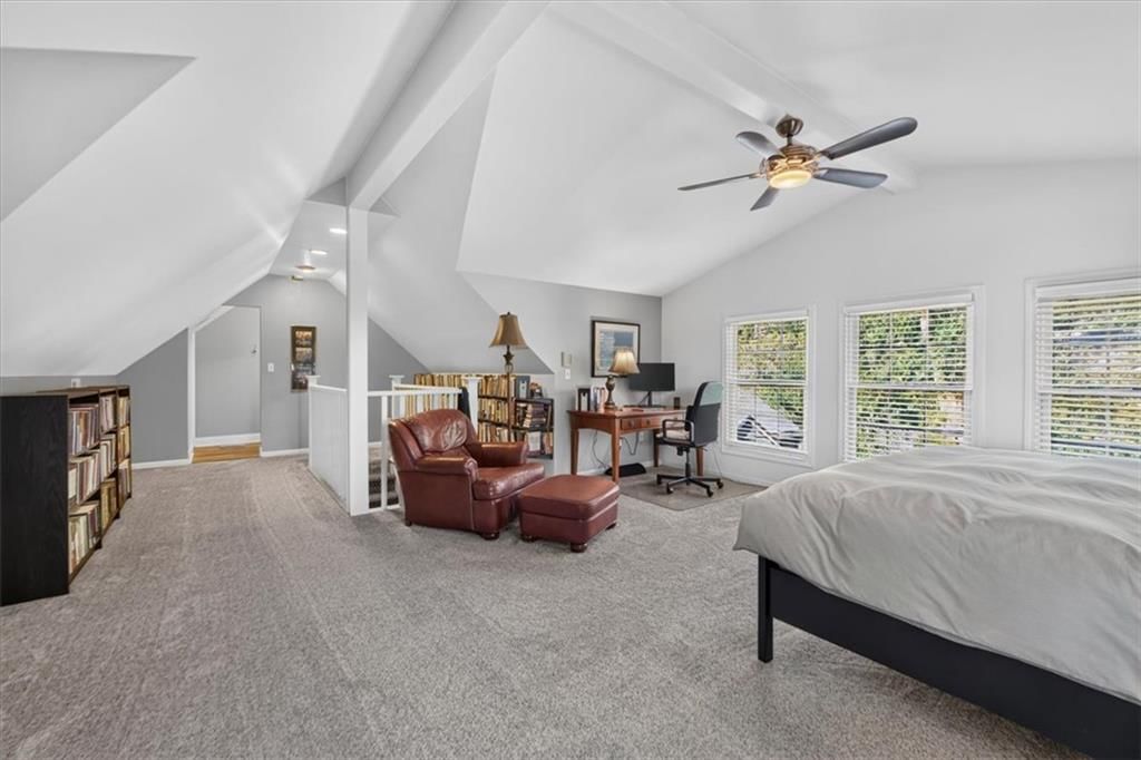 Photo 34 of 50 - 4112 W 69TH Street, Prairie Village, KS 66208