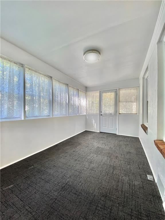 Sunroom at 1231 W 79th Street, Kansas City, MO 64114
