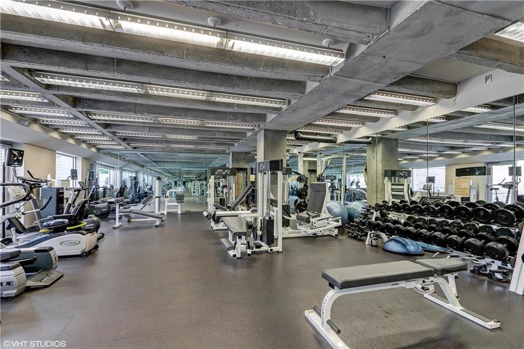 Home gym at 221 W 48th Street #1505, Kansas City, MO 64112