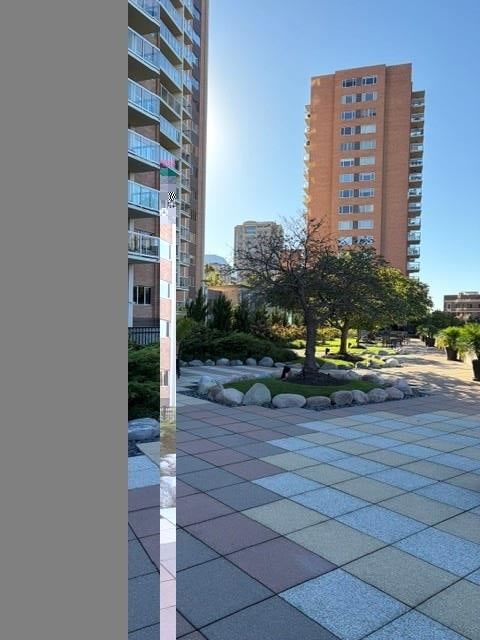 Photo 11 of 18 - 221 W 48th Street #1505, Kansas City, MO 64112
