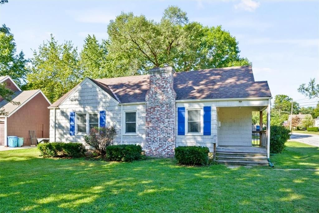 5600 Maple Street, Mission, KS: listing photo 2
