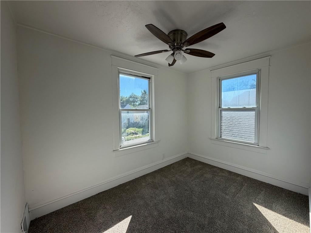 Carpet at 5026 E 7th Street, Kansas City, MO 64124