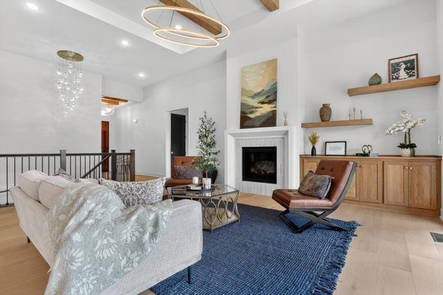 Photo 8 of 42 - 8994 Ginger Street, Lenexa, KS 66227