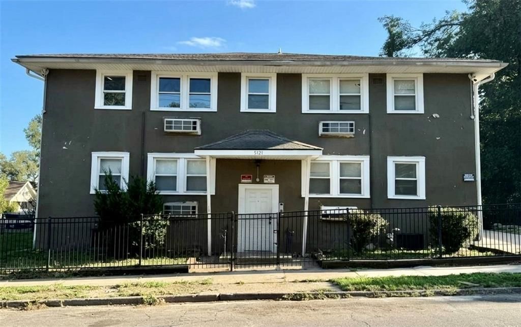 5121 Thompson Avenue, Kansas City, MO