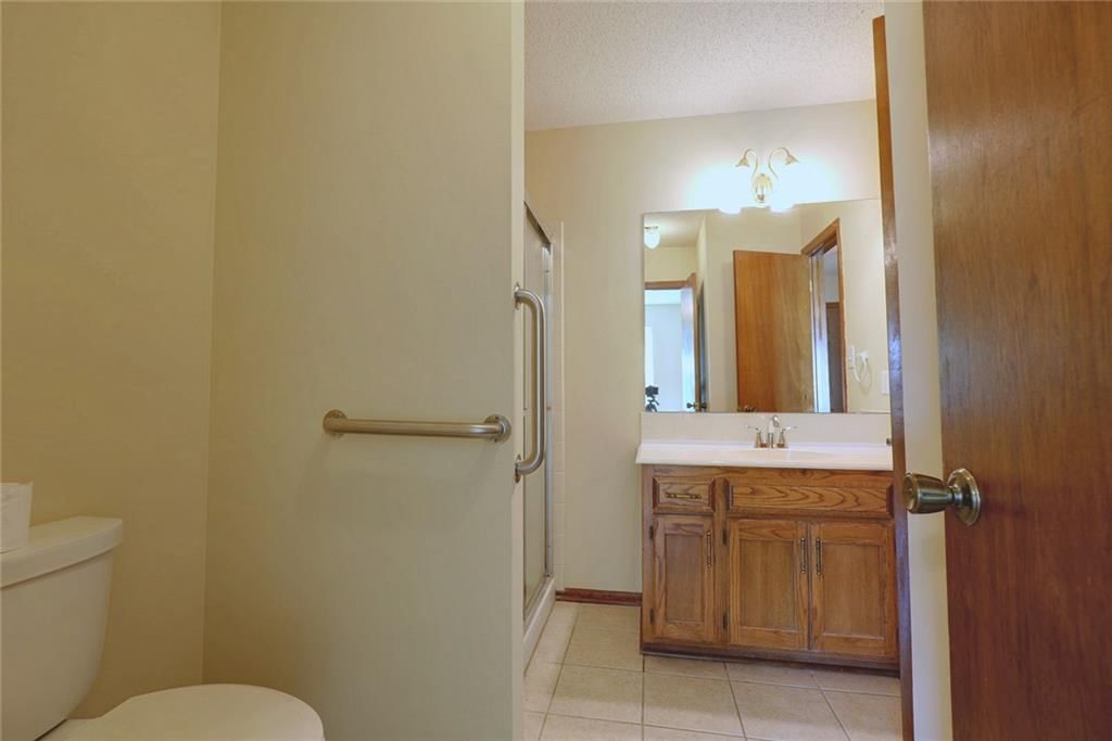 Photo 7 of 31 - 16604 E 53rd Street S, Independence, MO 64055