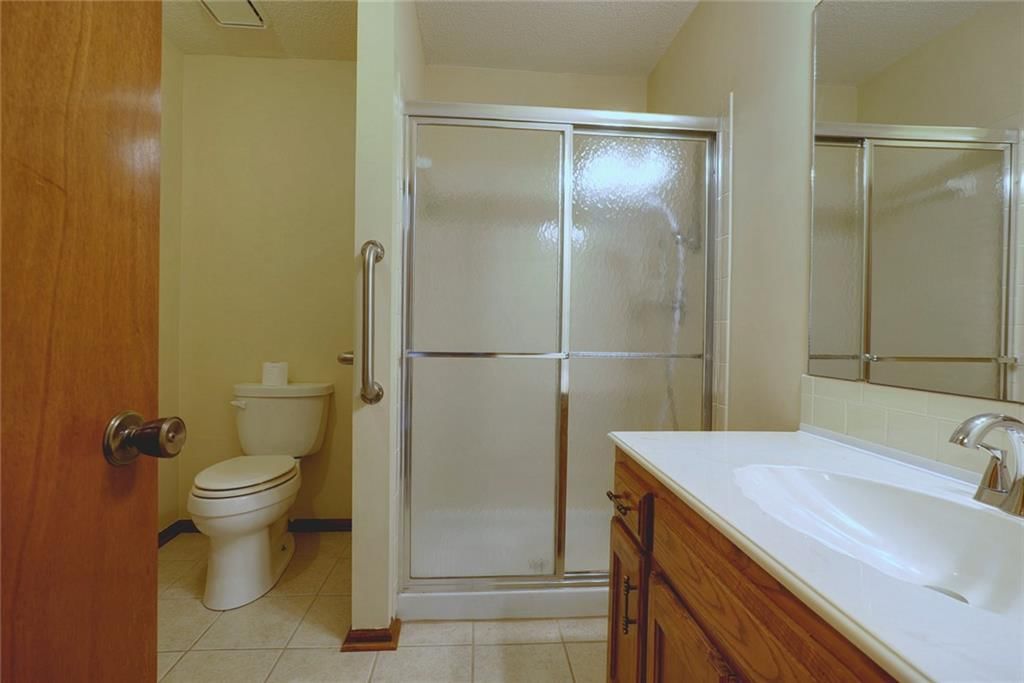 Photo 9 of 31 - 16604 E 53rd Street S, Independence, MO 64055
