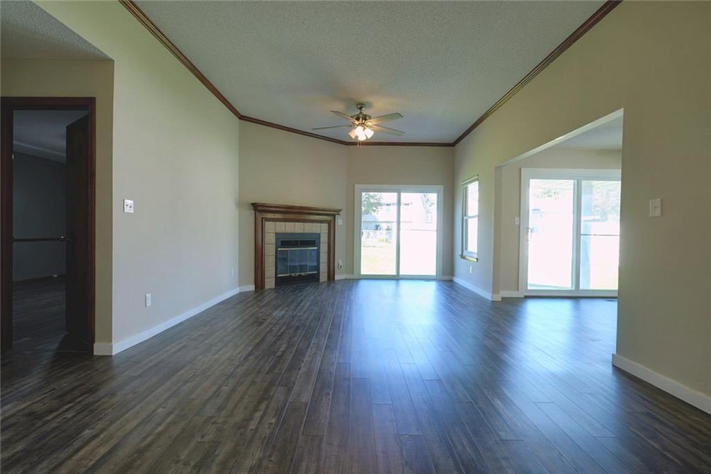 Photo 10 of 31 - 16604 E 53rd Street S, Independence, MO 64055