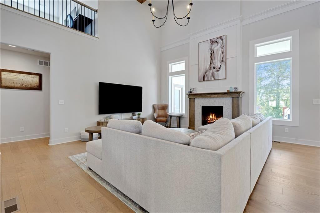 9367 W 170 Terrace, Overland Park, KS