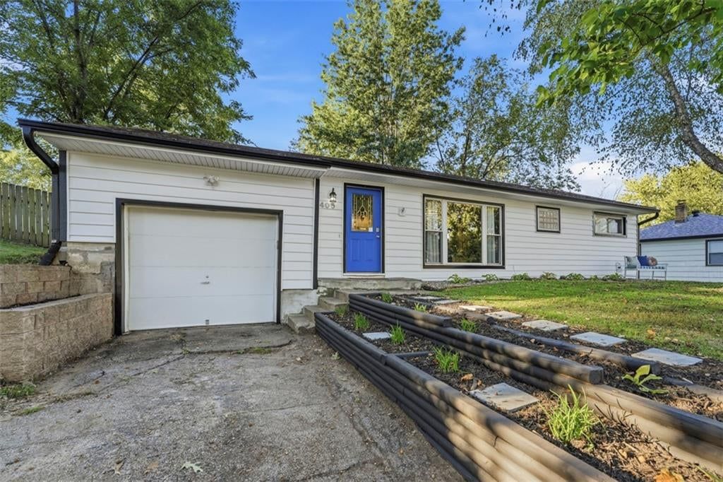 405 NE Moreland Drive, Kansas City, MO: listing photo 3