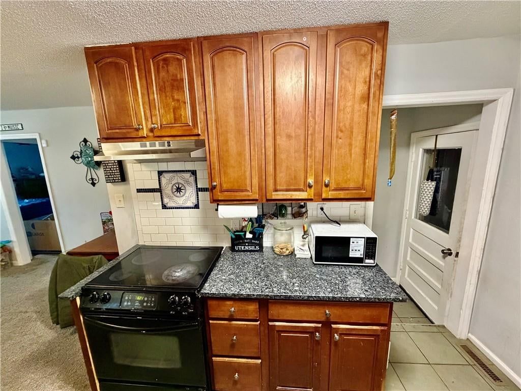 10501 E 27th Terrace S, Independence, MO: listing photo 3
