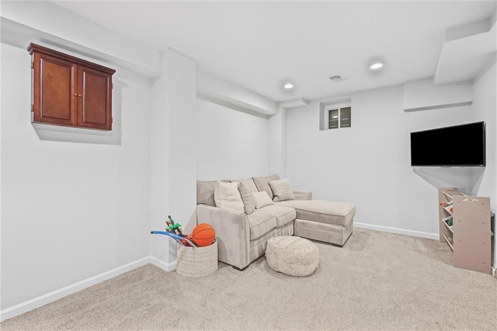 Finished basement at 5127 Walnut Street, Kansas City, MO 64112