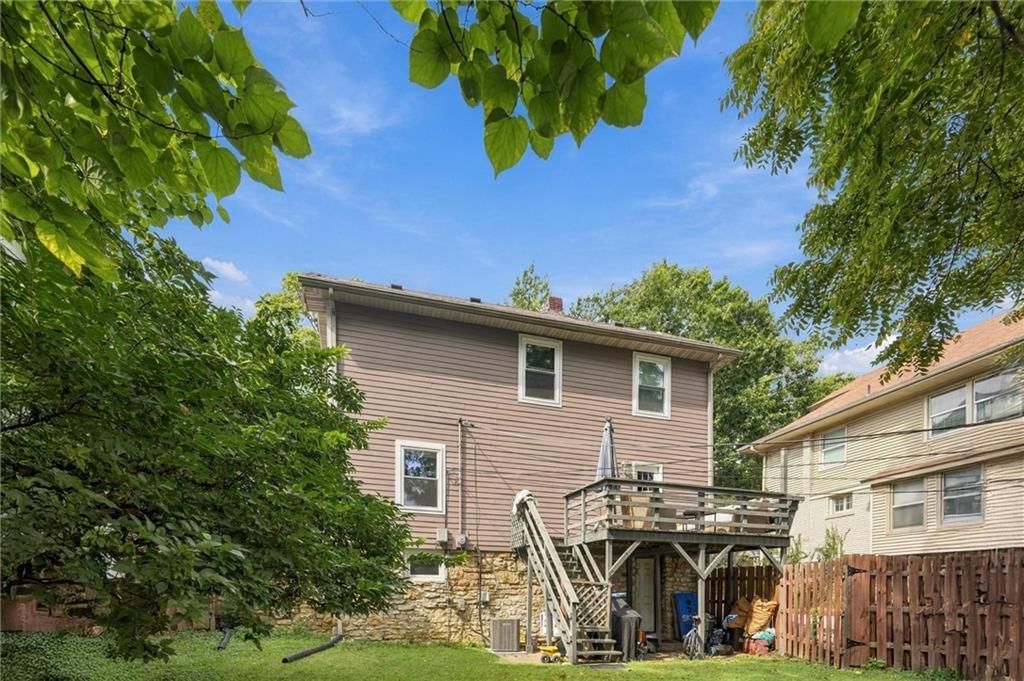 Photo 33 of 36 - 5127 Walnut Street, Kansas City, MO 64112