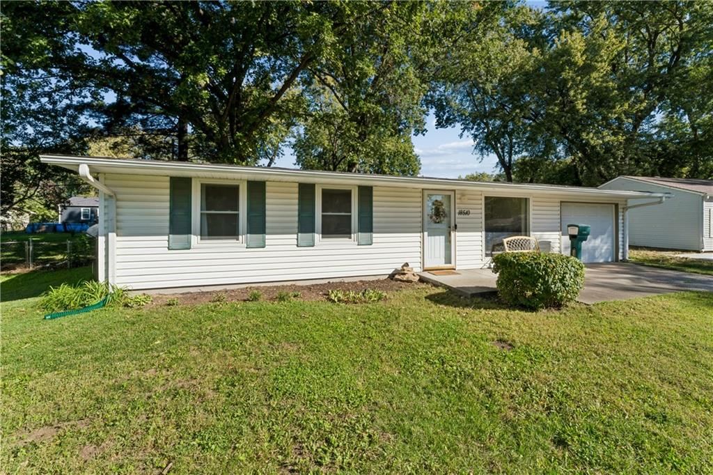18510 E 5th Street N, Independence, MO: listing photo 2