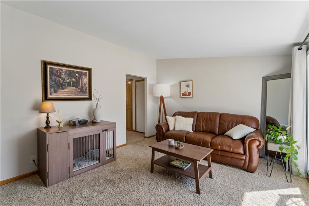 Photo 5 of 44 - 18510 E 5th Street N, Independence, MO 64056