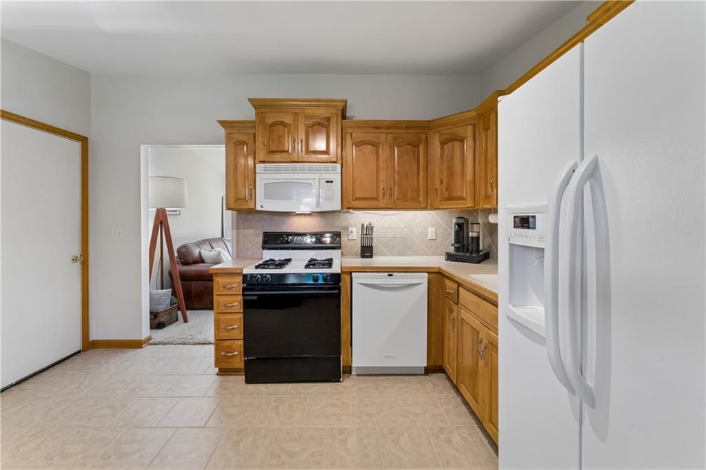 Photo 14 of 44 - 18510 E 5th Street N, Independence, MO 64056