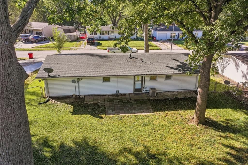 Photo 36 of 44 - 18510 E 5th Street N, Independence, MO 64056