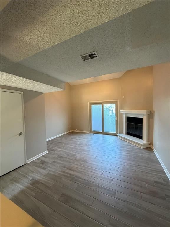725 SW Liggett Road, Blue Springs, MO: listing photo 3