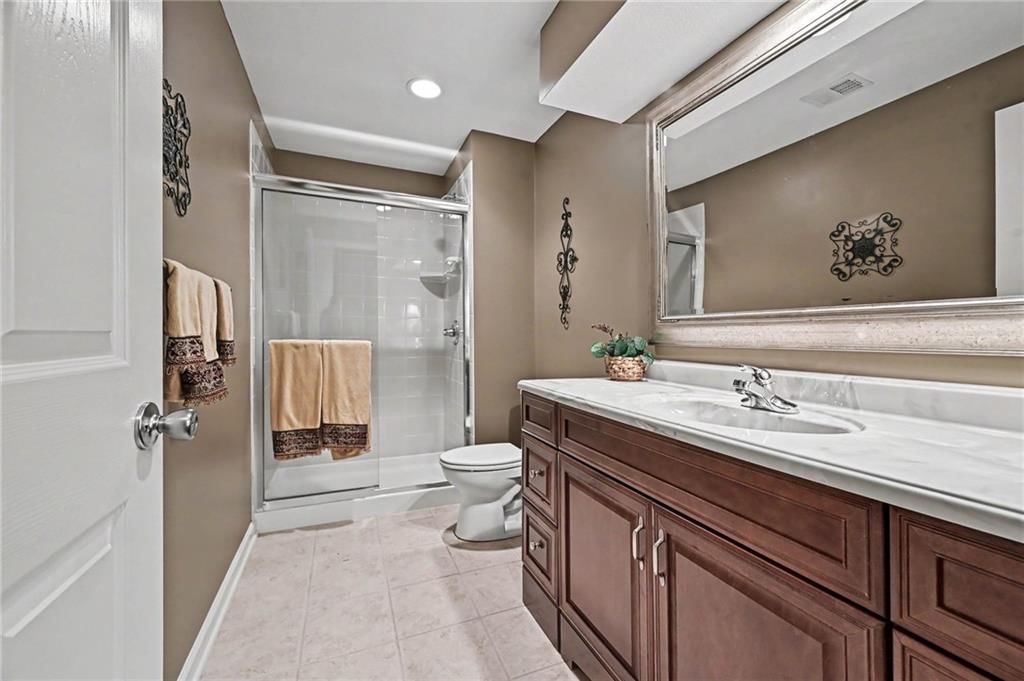 Photo 28 of 32 - 15212 S Greenwood #2000 Street, Olathe, KS 66062