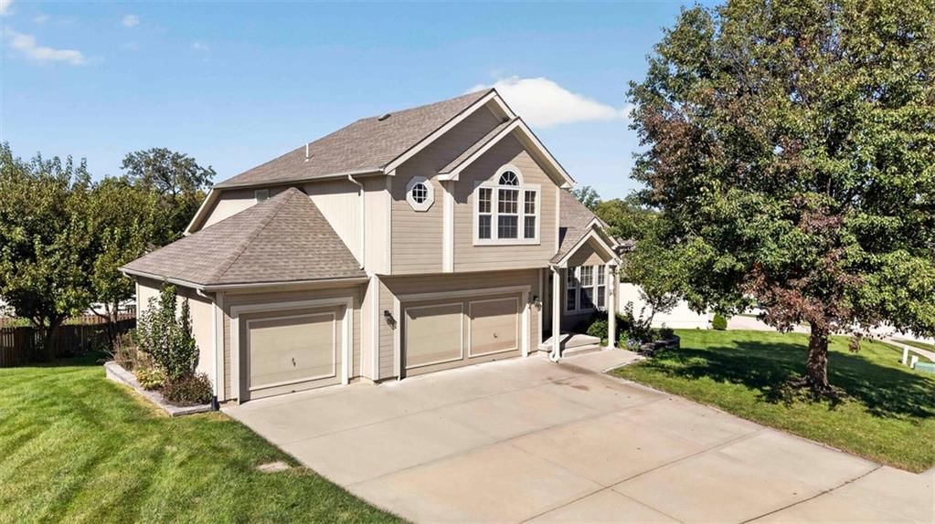 9004 N Cosby Avenue, Kansas City, MO: listing photo 3