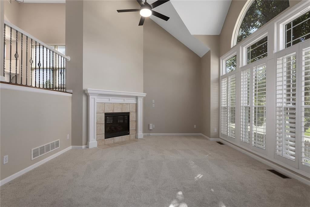 Photo 4 of 37 - 2280 W Cothrell Street, Olathe, KS 66061