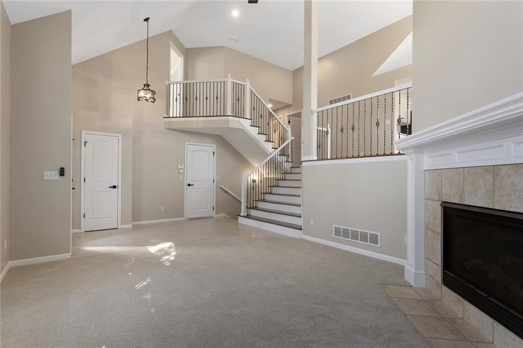 Photo 6 of 37 - 2280 W Cothrell Street, Olathe, KS 66061
