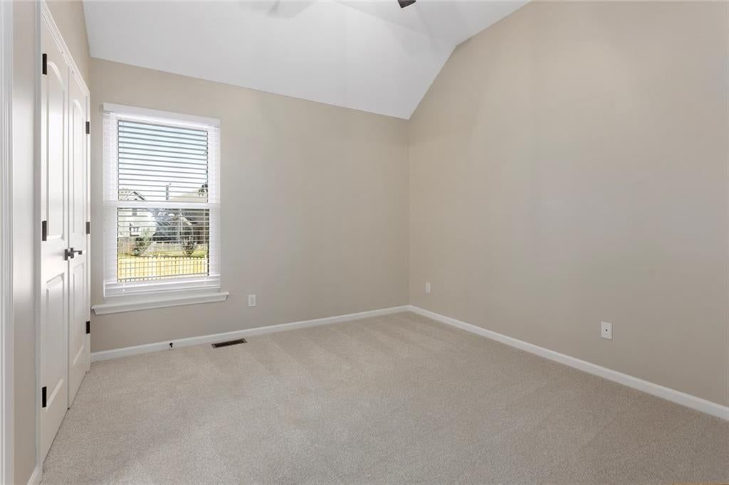 Photo 14 of 37 - 2280 W Cothrell Street, Olathe, KS 66061
