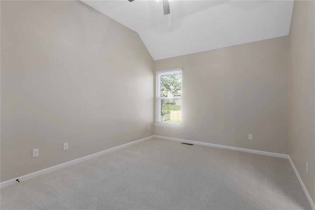 Photo 18 of 37 - 2280 W Cothrell Street, Olathe, KS 66061