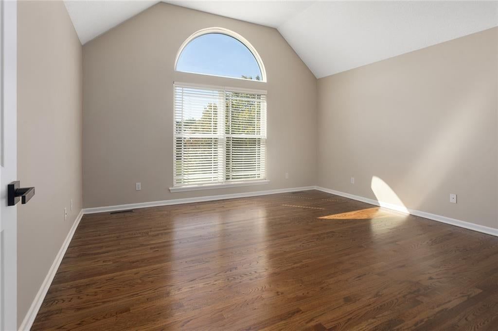 Photo 21 of 37 - 2280 W Cothrell Street, Olathe, KS 66061