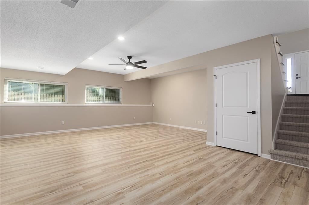 Photo 29 of 37 - 2280 W Cothrell Street, Olathe, KS 66061