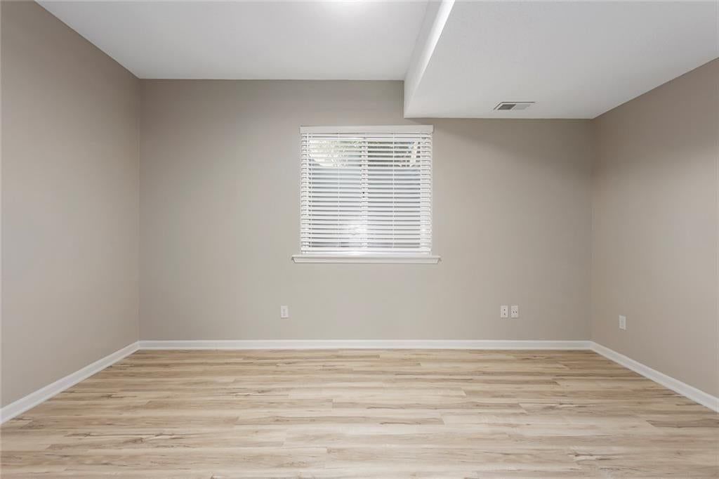 Photo 30 of 37 - 2280 W Cothrell Street, Olathe, KS 66061