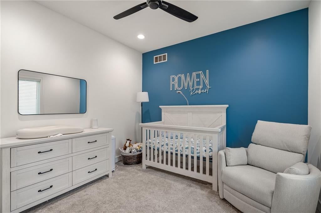 Photo 30 of 66 - 4209 NE Hideaway Drive, Lee's Summit, MO 64064