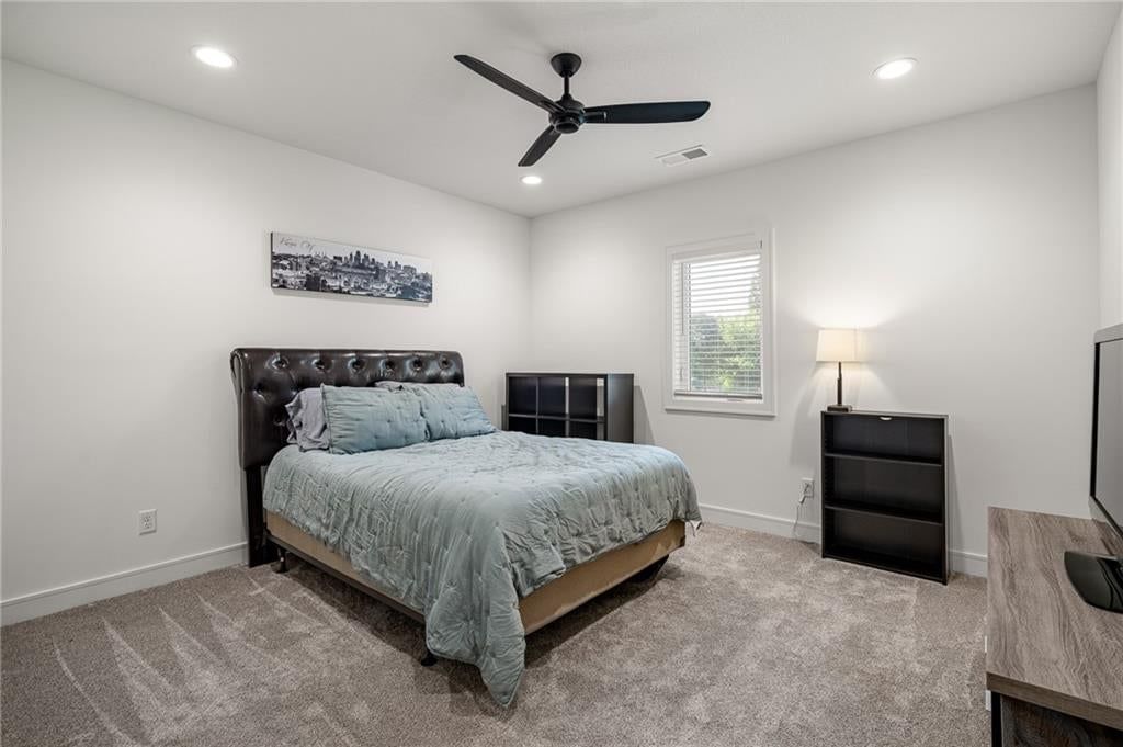 Photo 45 of 66 - 4209 NE Hideaway Drive, Lee's Summit, MO 64064