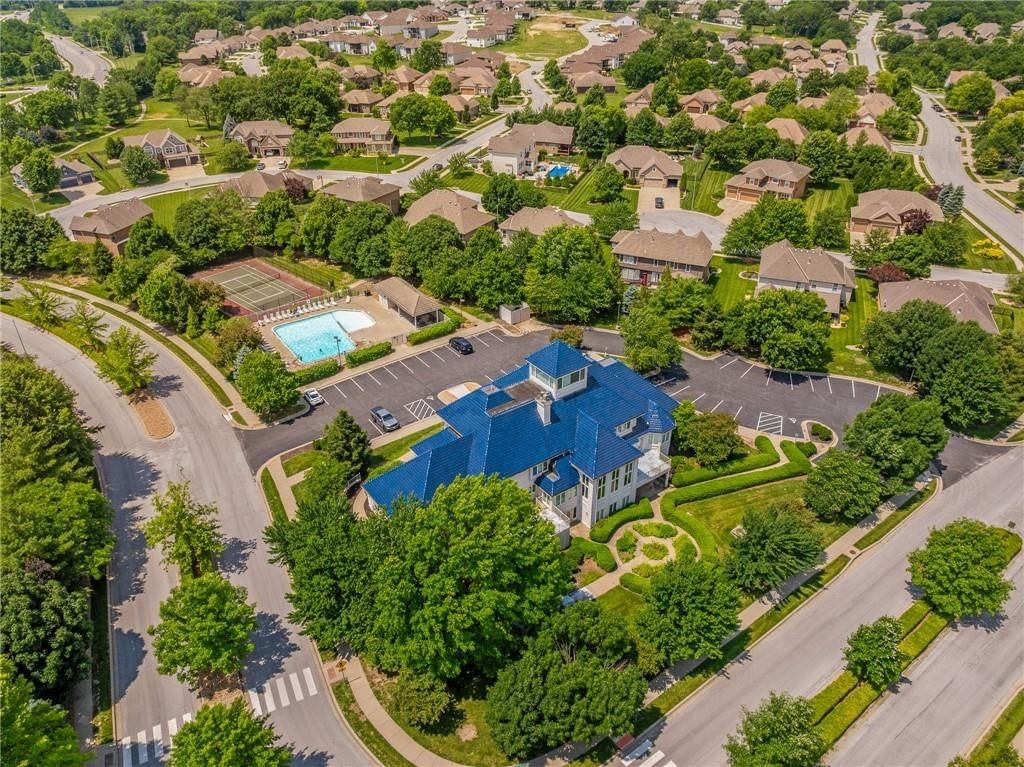 Photo 59 of 66 - 4209 NE Hideaway Drive, Lee's Summit, MO 64064