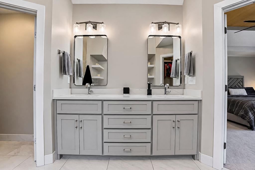 Photo 27: freestanding tub, 14150 W 147th Street, Olathe, KS 66062