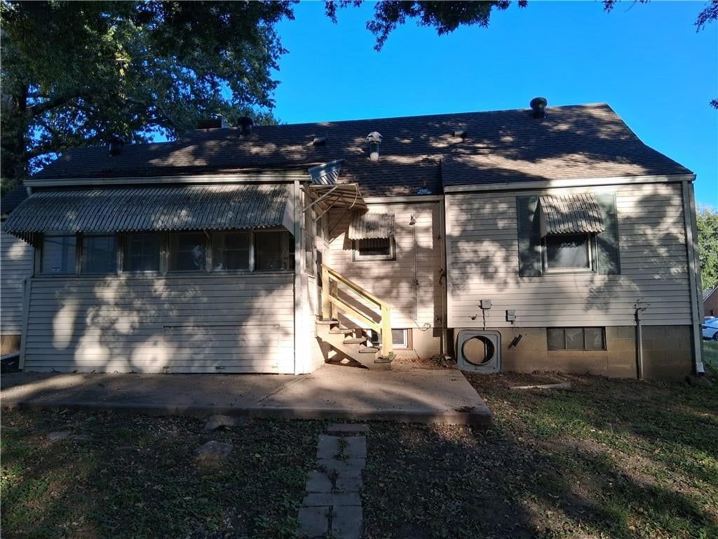 7020 Raytown Road, Raytown, MO: listing photo 3