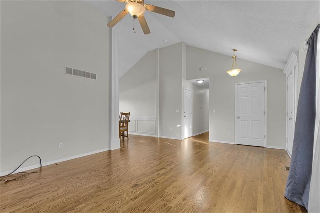 Photo 10 of 57 - 616 Patrick Drive, Excelsior Springs, MO 64024