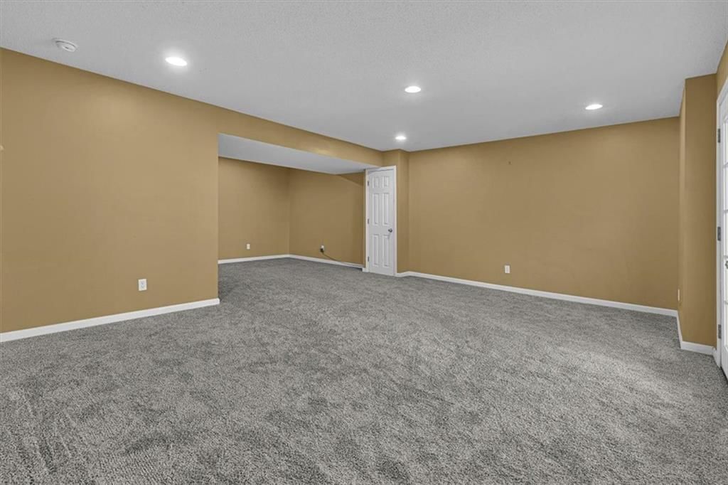 Photo 32 of 57 - 616 Patrick Drive, Excelsior Springs, MO 64024