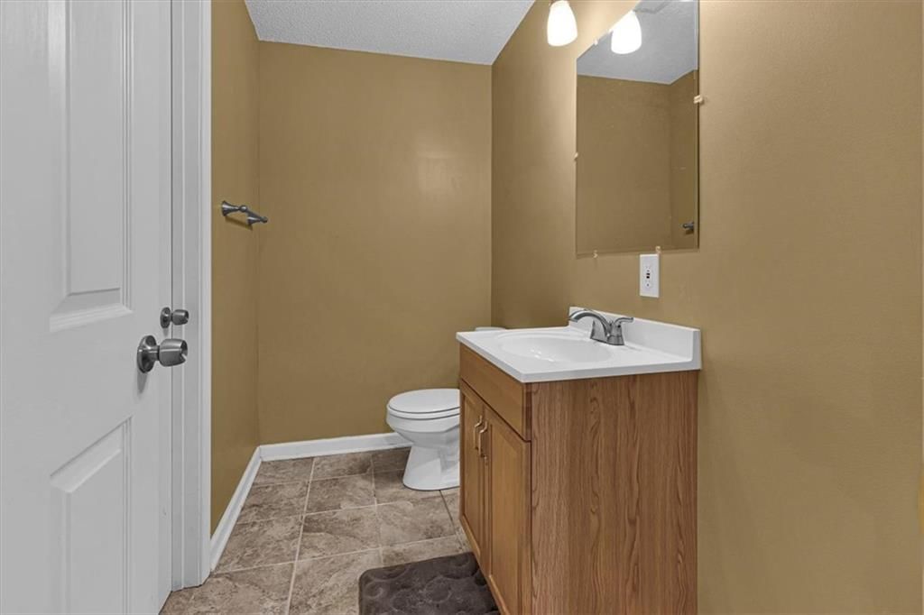 Photo 35 of 57 - 616 Patrick Drive, Excelsior Springs, MO 64024